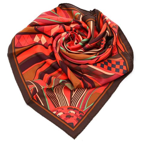 foulard en soie Hermes